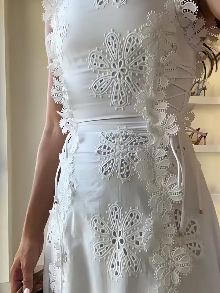 Luisa - Lace Floral White Dress