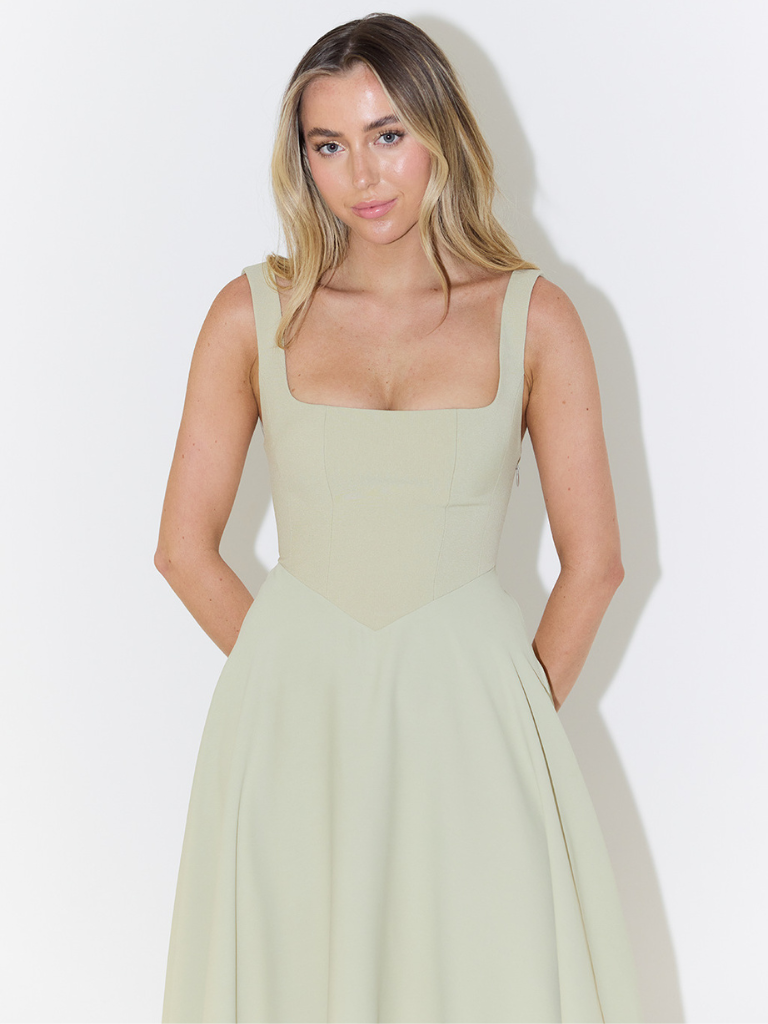 Lottie - Sleeveless Long Dress