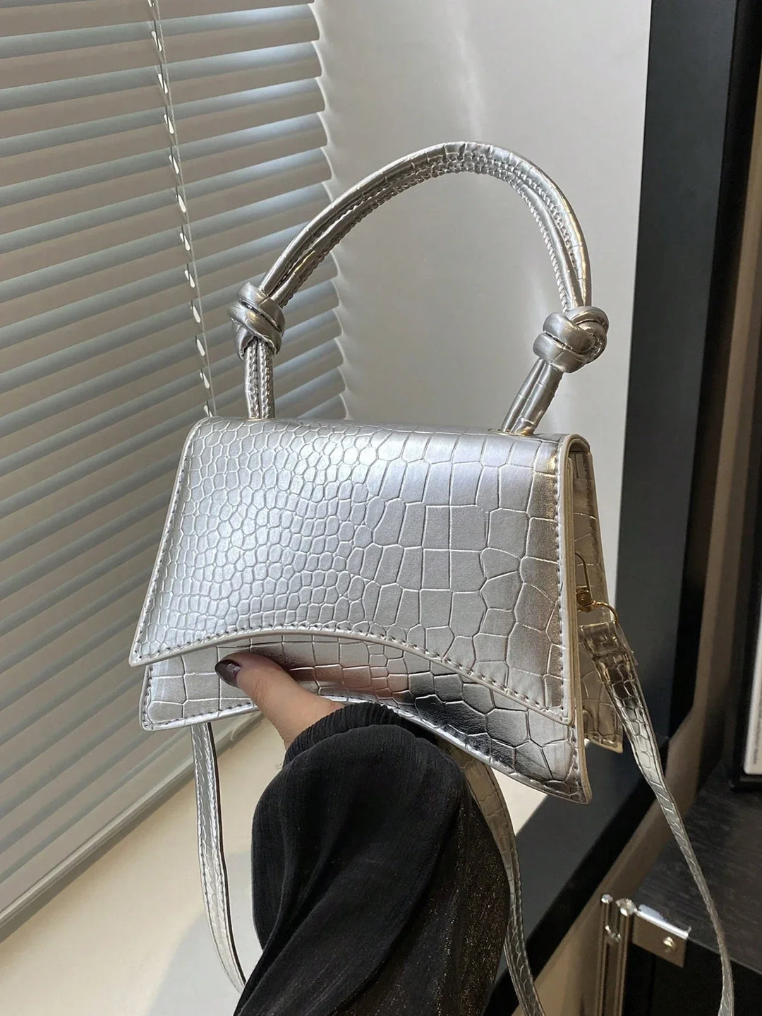 Nathalia - Curved Crossbody Bag
