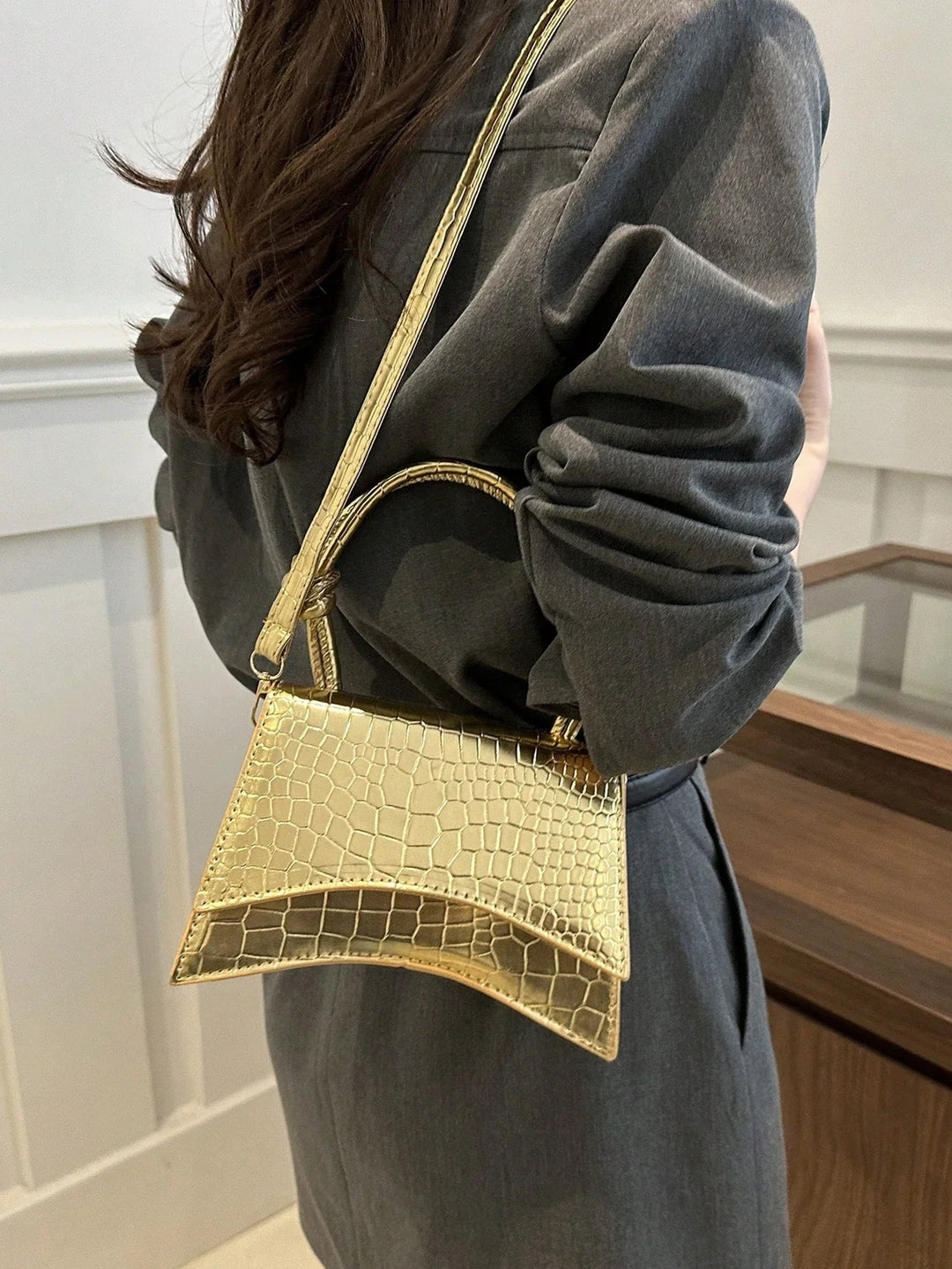 Nathalia - Curved Crossbody Bag