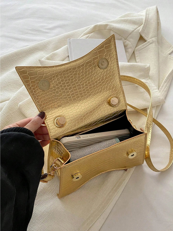 Nathalia - Curved Crossbody Bag